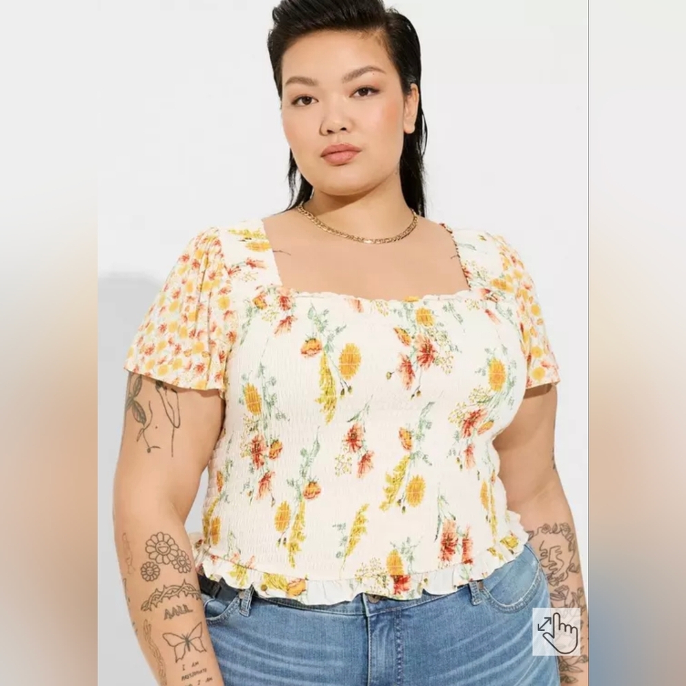 56. Torrid White Yellow Floral Smocked Flutter Short Sleeve Crop Top 4X 26